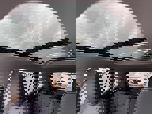 New 2026 Volkswagen Tiguan SE image 16