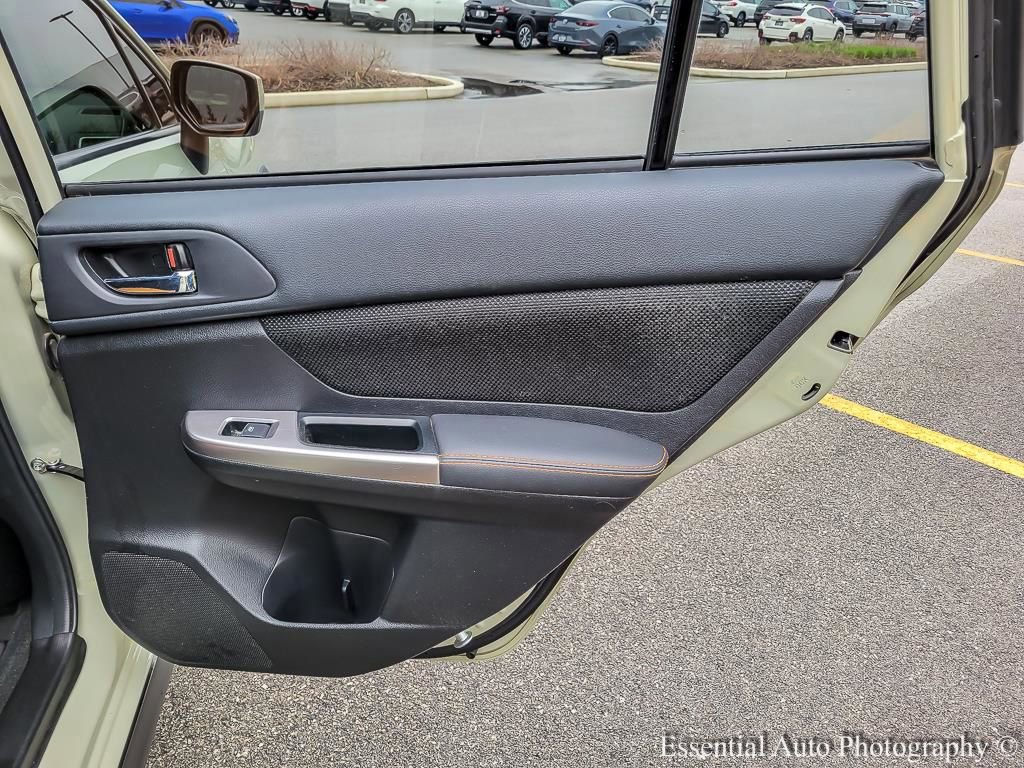 Used 2017 Subaru Crosstrek 2.0i Premium w/ Moonroof Package image 27