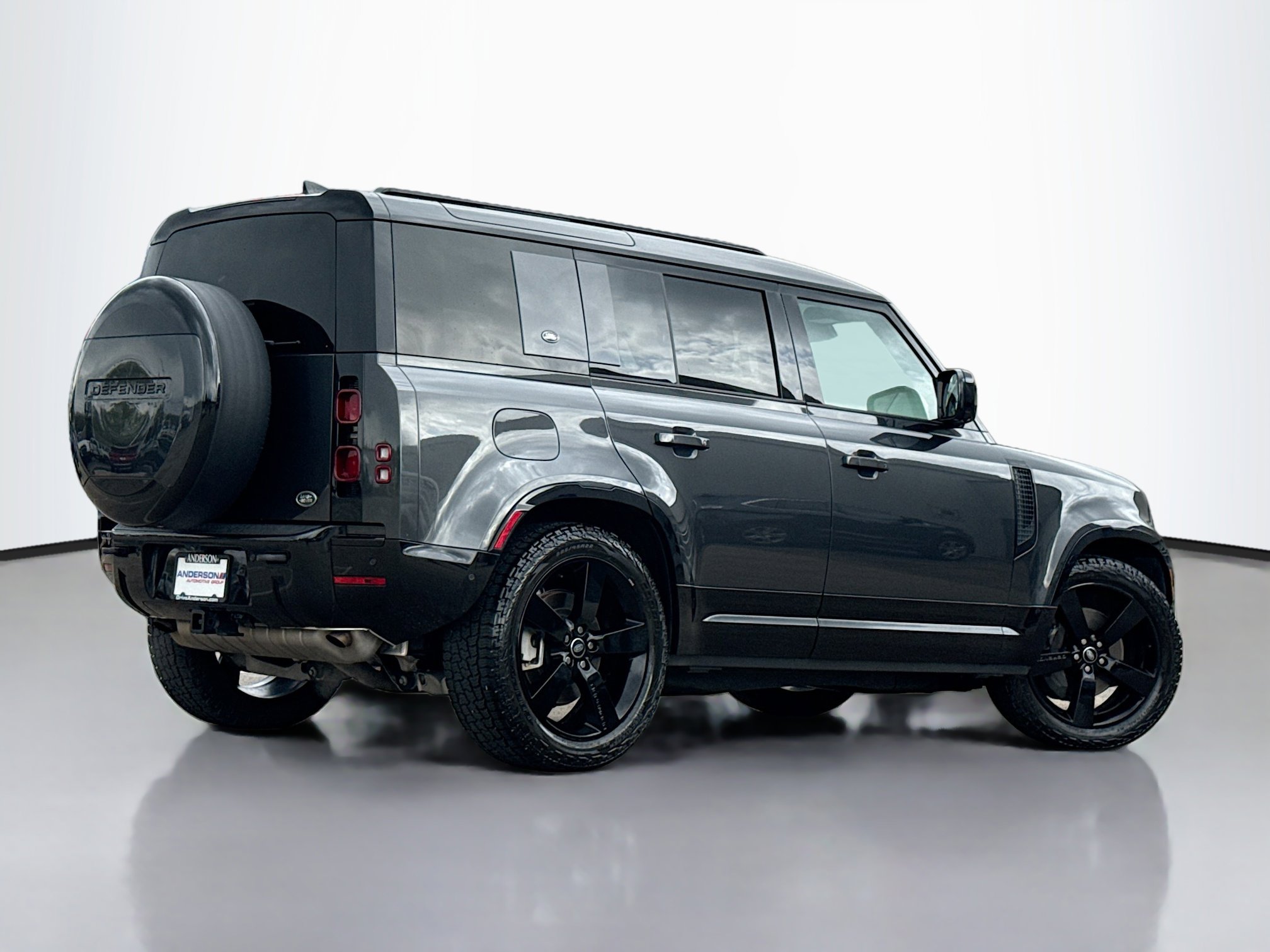Used 2023 Land Rover Defender 110 X-Dynamic SE AWD/4WD video 2
