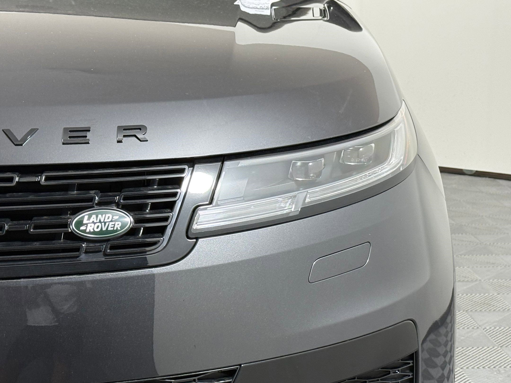 New 2026 Land Rover Range Rover Sport SE AWD/4WD image 10