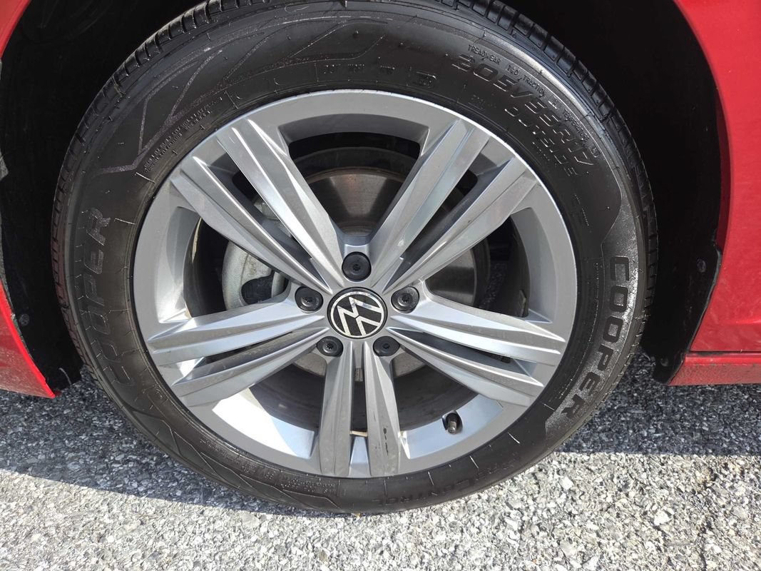 Used 2024 Volkswagen Jetta SE FWD image 31