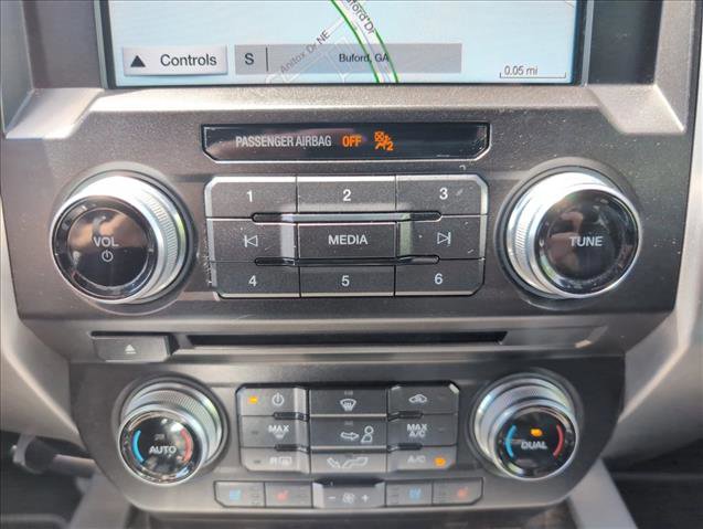 Used 2017 Ford F150 Platinum w/ Equipment Group 701A Luxury AWD/4WD image 13