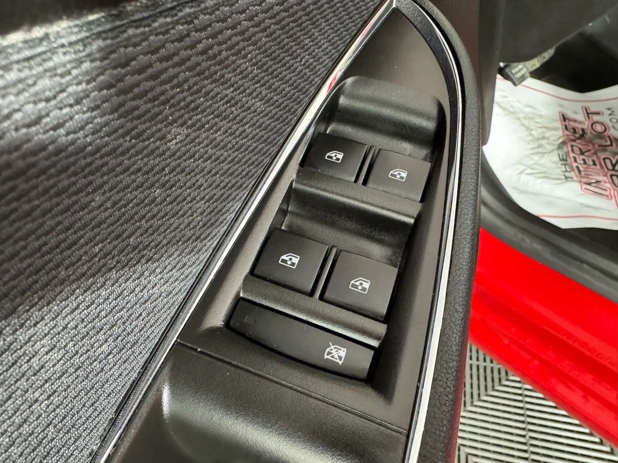 Used 2018 Chevrolet Cruze LS image 33