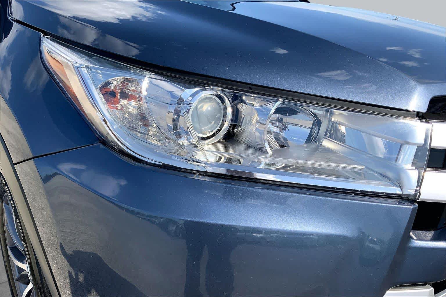 Used 2018 Toyota Highlander XLE FWD image 27