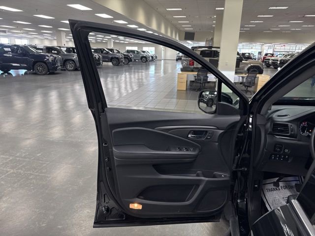 Used 2023 Honda Ridgeline RTL-E image 18