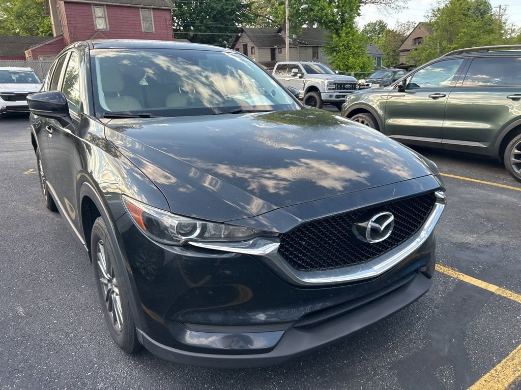 Used 2017 MAZDA CX-5 Touring w/ Preferred Equipment Package AWD/4WD image 3