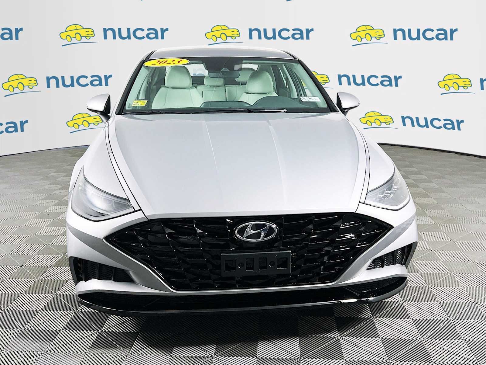 Used 2023 Hyundai Sonata SEL FWD image 2