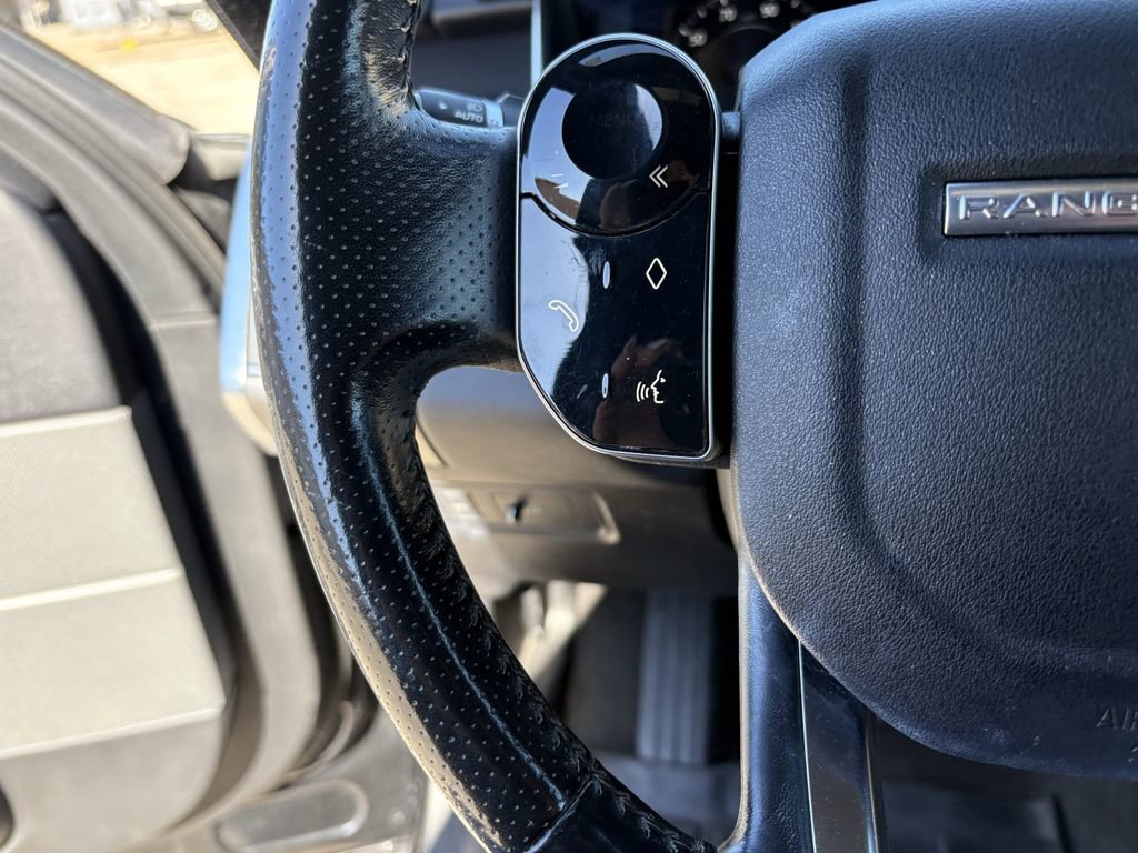 Used 2018 Land Rover Range Rover Sport SE image 16