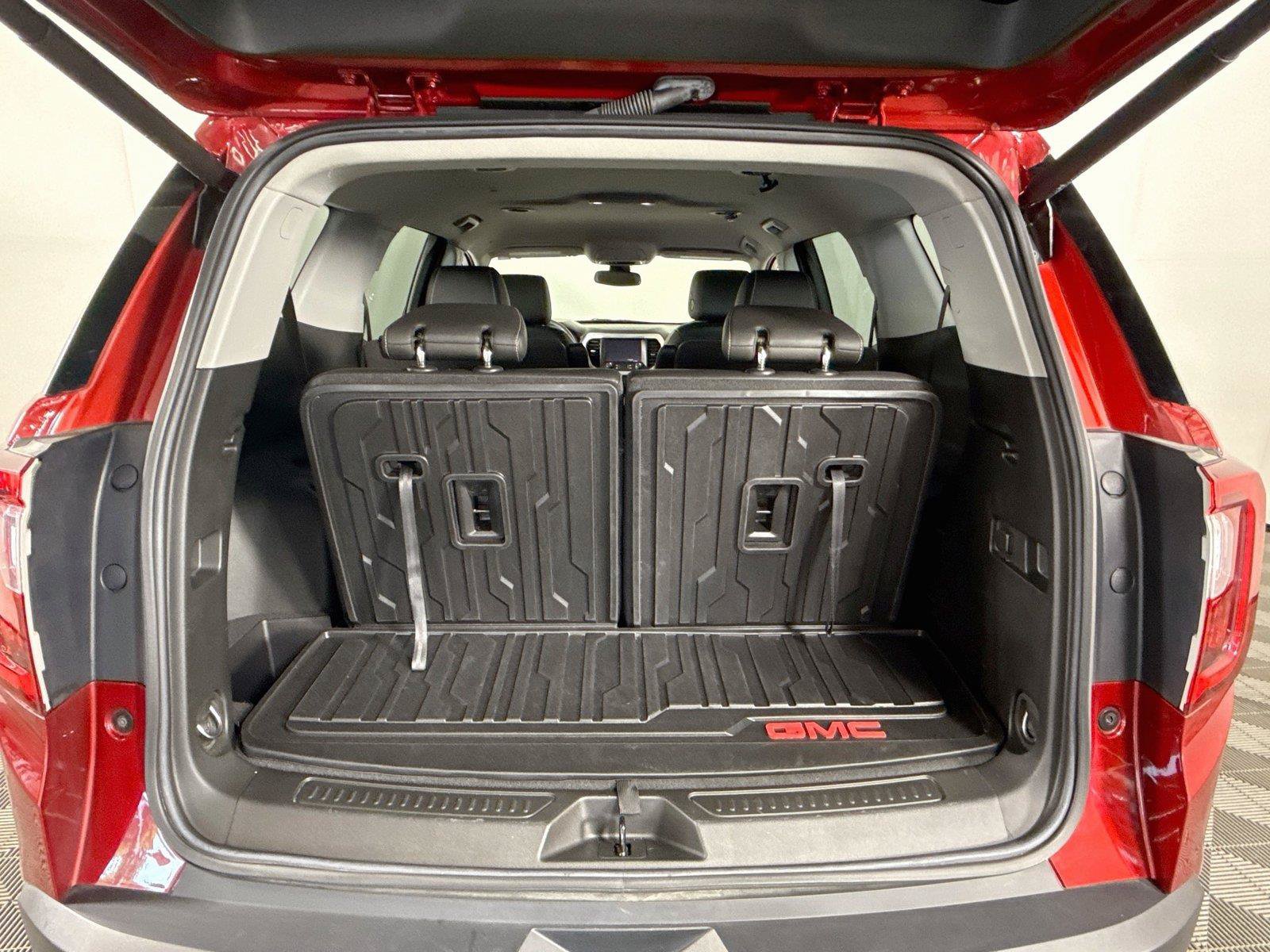 Used 2023 GMC Acadia SLT w/ Technology Package AWD/4WD image 20