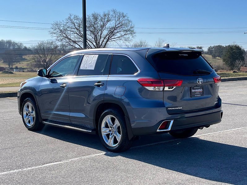 Used 2019 Toyota Highlander Limited image 23