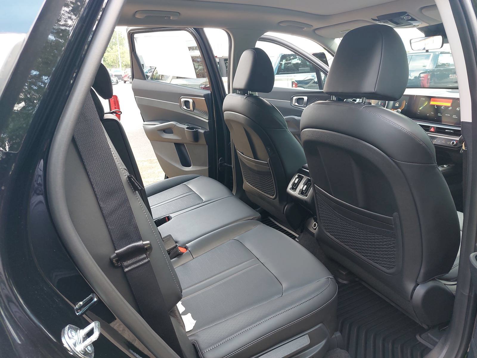 New 2026 Kia Sorento S FWD image 11