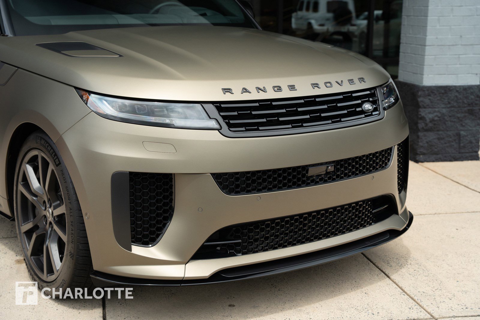 Used 2024 Land Rover Range Rover Sport SV Edition One Carbon Bronze image 2