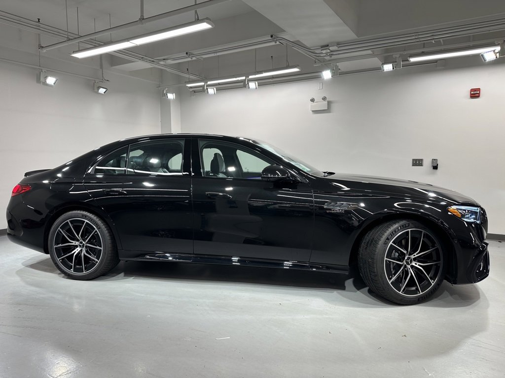 New 2026 Mercedes-Benz E 53 AMG e 4MATIC Sedan image 10
