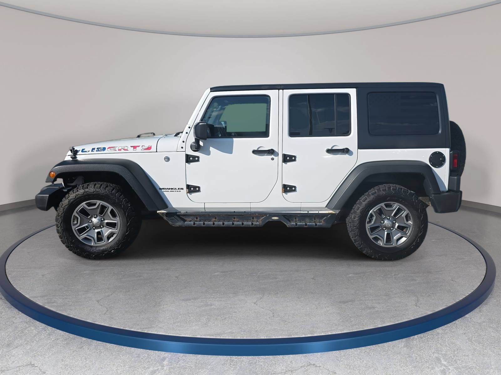 Used 2017 Jeep Wrangler Unlimited Rubicon w/ Connectivity Group AWD/4WD image 8