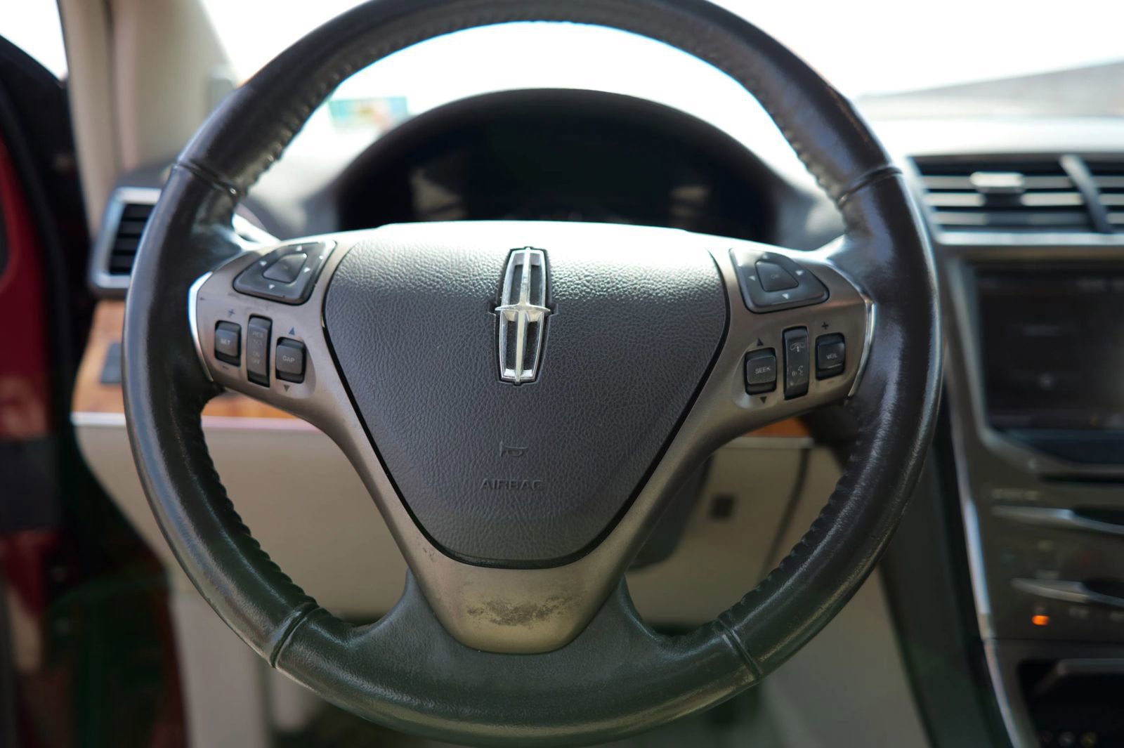 Used 2013 Lincoln MKX AWD image 20