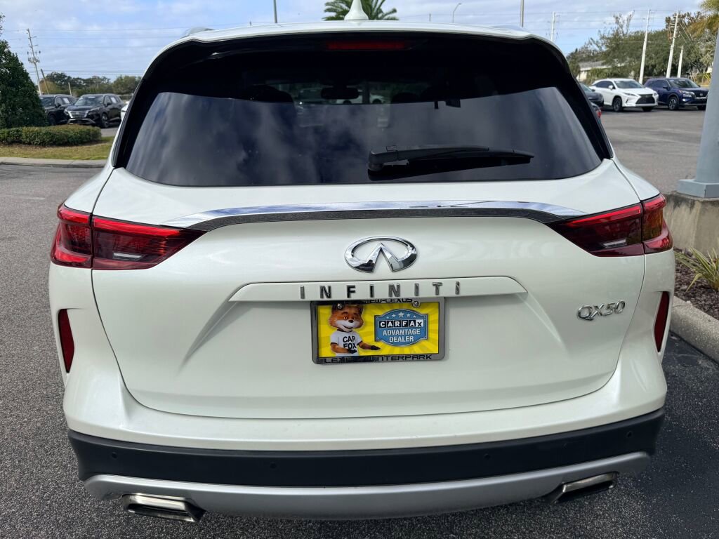 Used 2019 INFINITI QX50 Essential w/ Premium Heat Package image 10