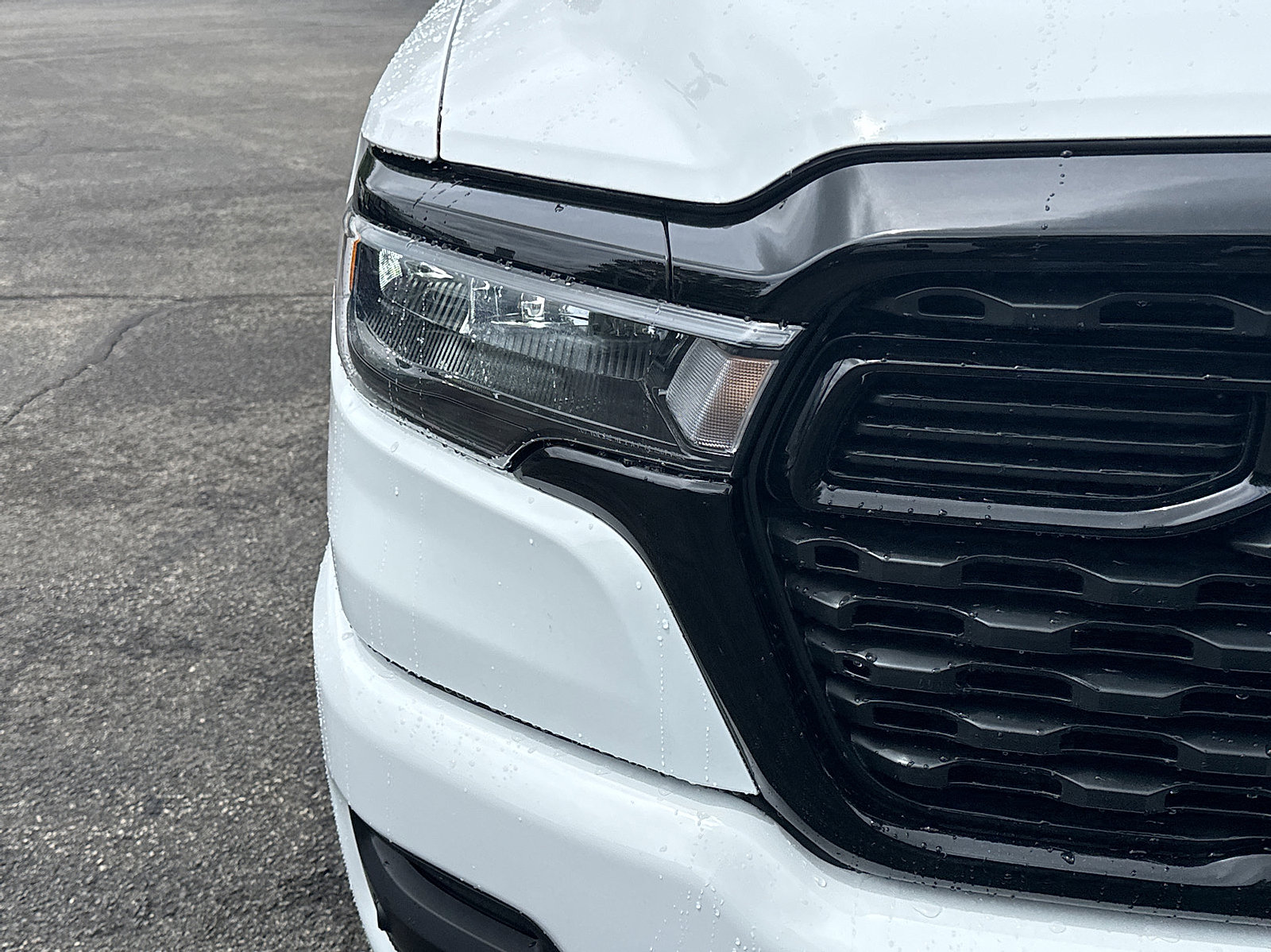 New 2026 RAM 1500 Express AWD/4WD image 9