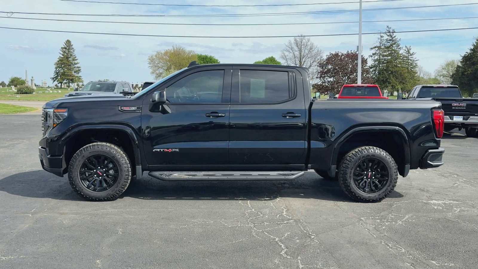 Used 2023 GMC Sierra 1500 AT4X AWD/4WD image 5
