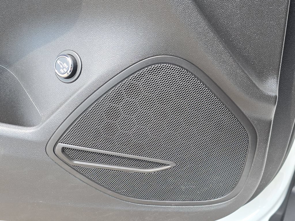 Certified 2023 Buick Envision Essence AWD/4WD image 30
