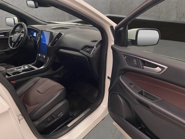 Used 2021 Ford Edge Titanium w/ Equipment Group 301A AWD/4WD image 20