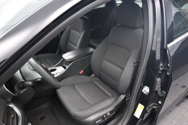 Used 2025 Chevrolet Malibu LT FWD image 18