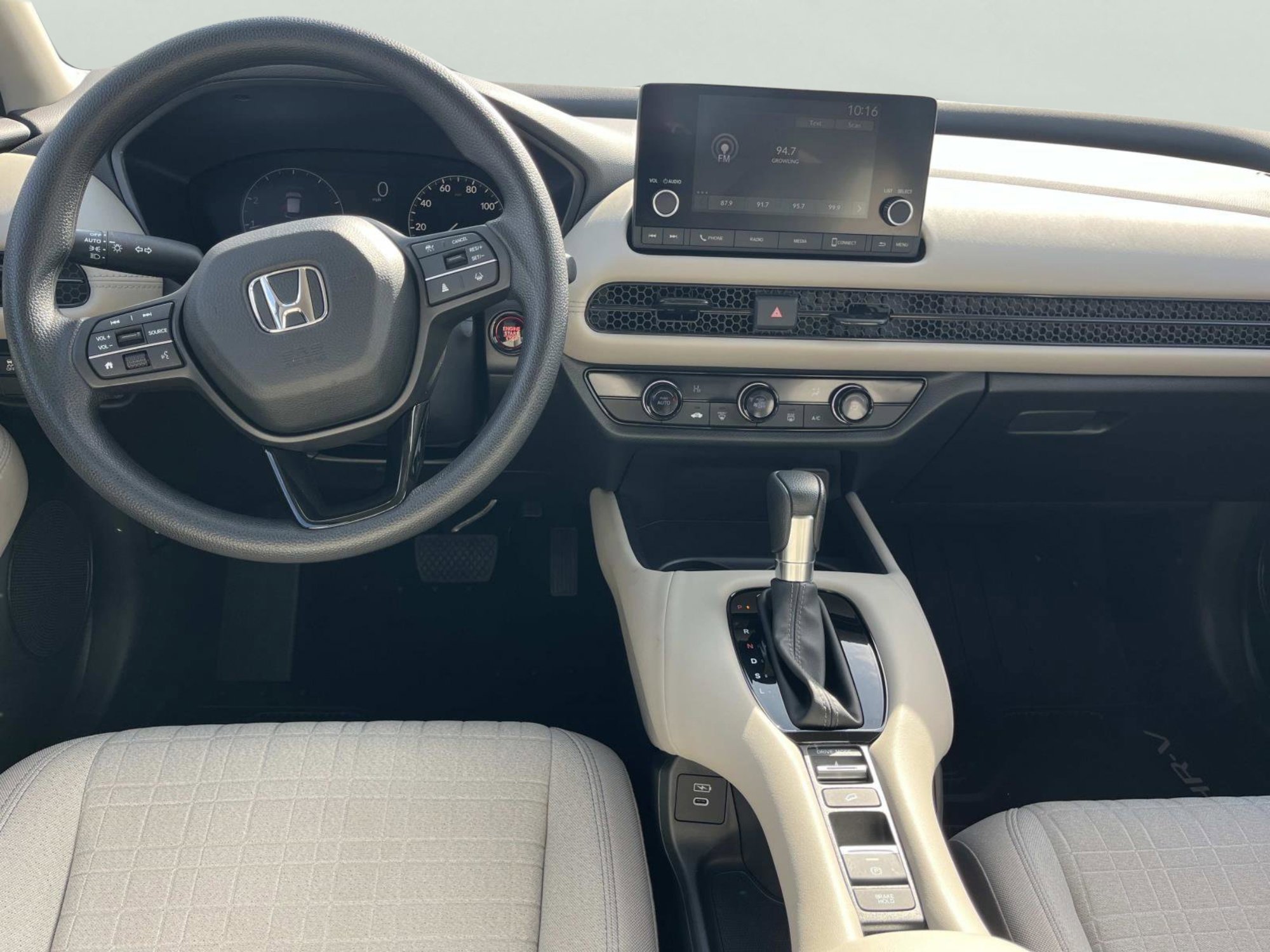 Used 2025 Honda HR-V LX image 10