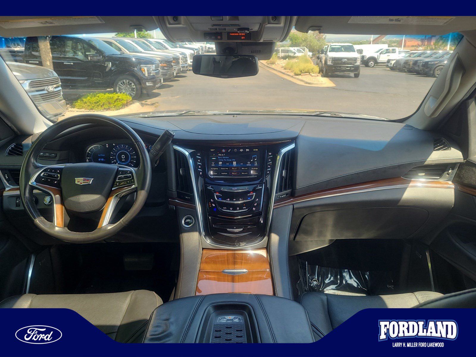 Used 2017 Cadillac Escalade Premium Luxury AWD/4WD image 20