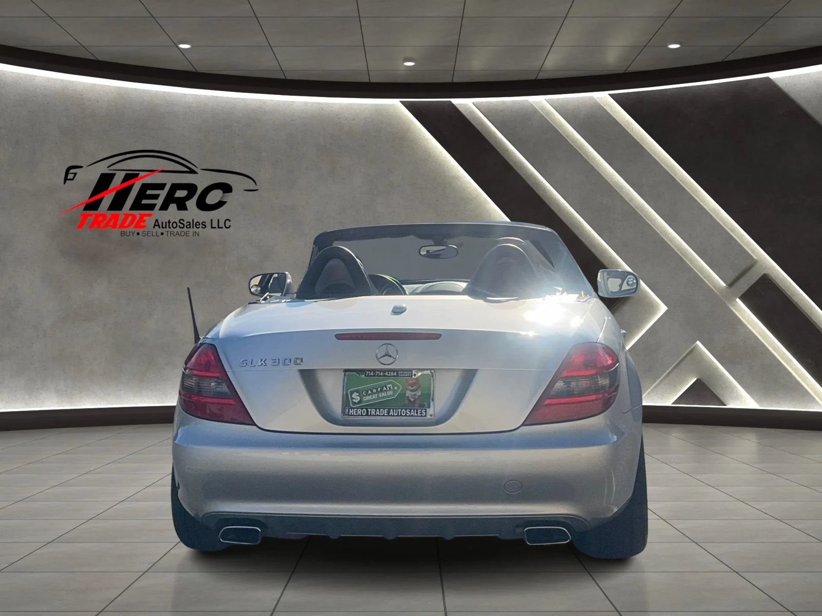Used 2009 Mercedes-Benz SLK 300 image 10