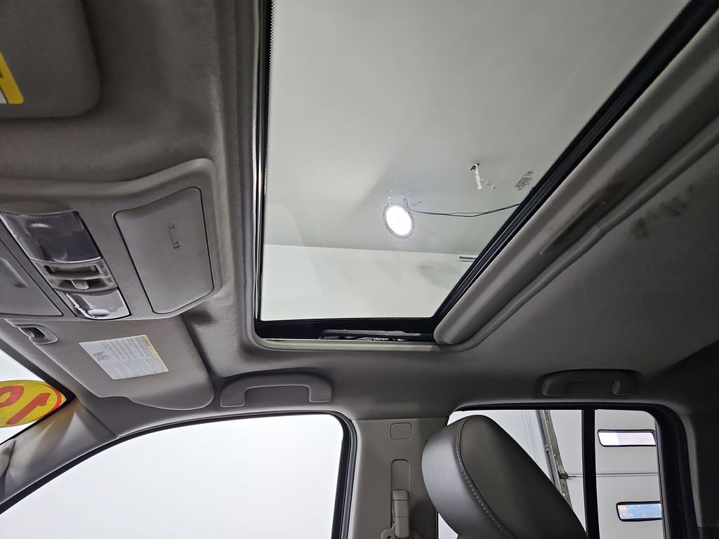 Used 2019 Nissan Frontier SL AWD/4WD image 22