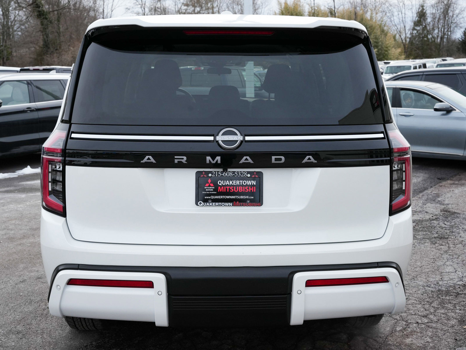 Used 2025 Nissan Armada SV image 6