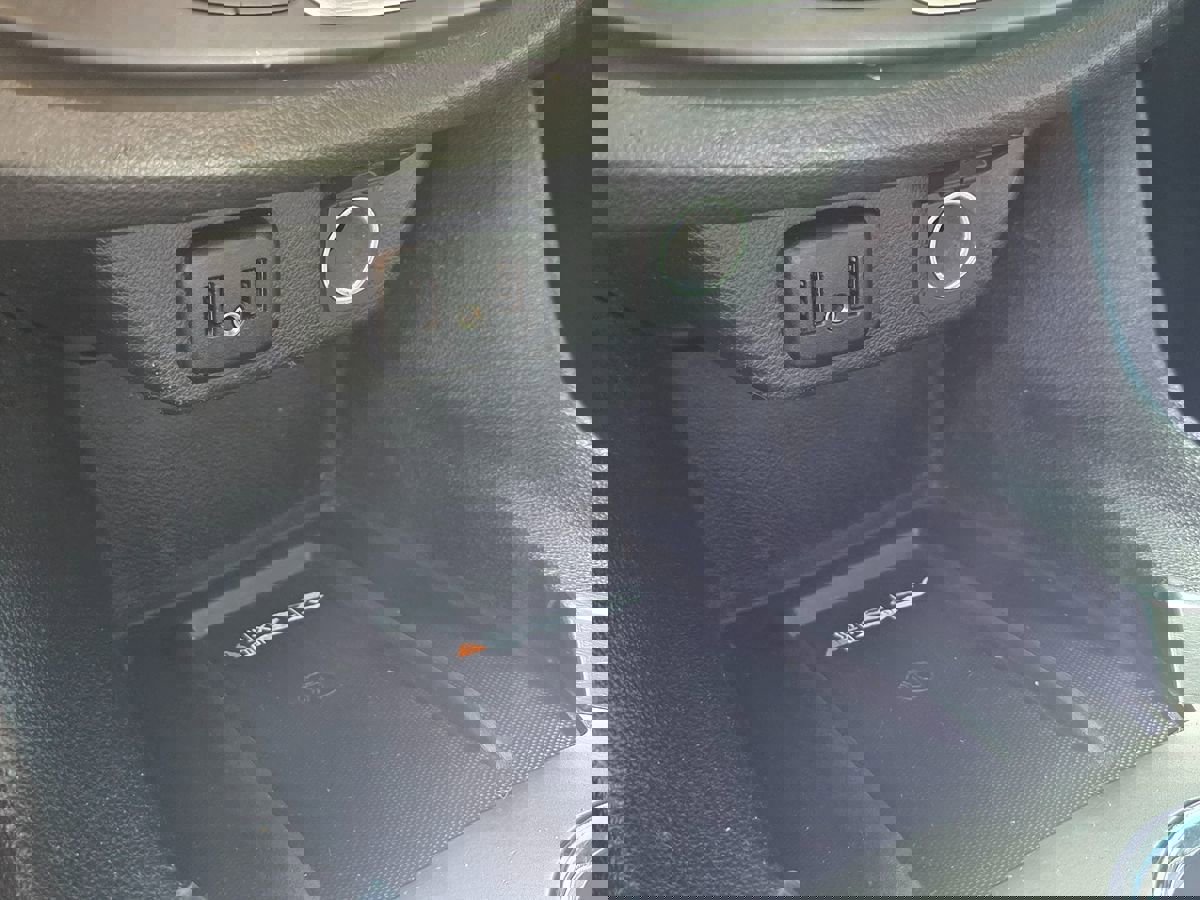 Used 2018 Chevrolet Traverse Premier image 36