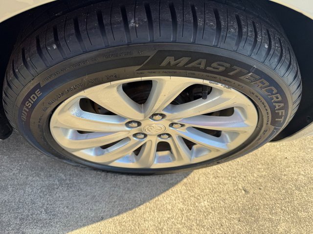 Used 2016 Buick LaCrosse Leather image 19