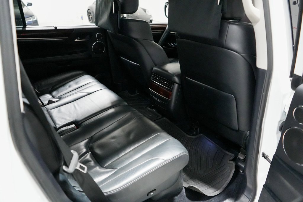 Used 2017 Lexus LX 570 4WD image 27