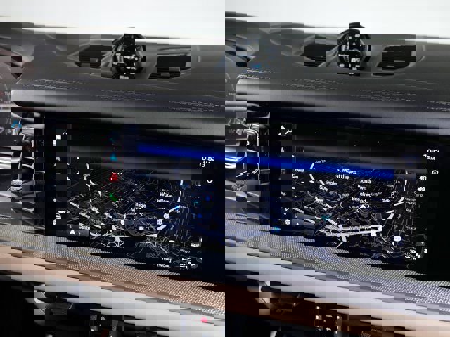 New 2025 Porsche Cayenne S image 18