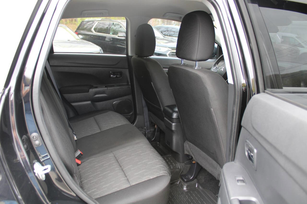Used 2024 Mitsubishi Outlander Sport AWD image 26