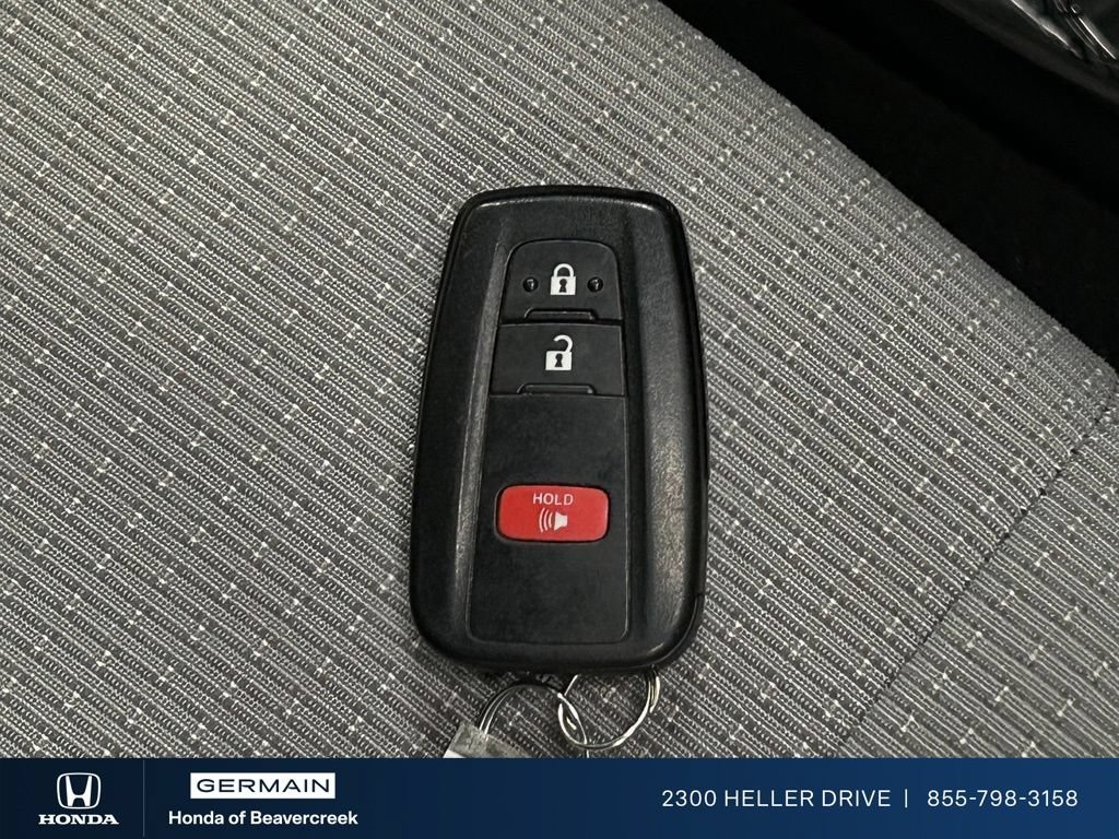 Used 2019 Toyota C-HR XLE FWD image 26