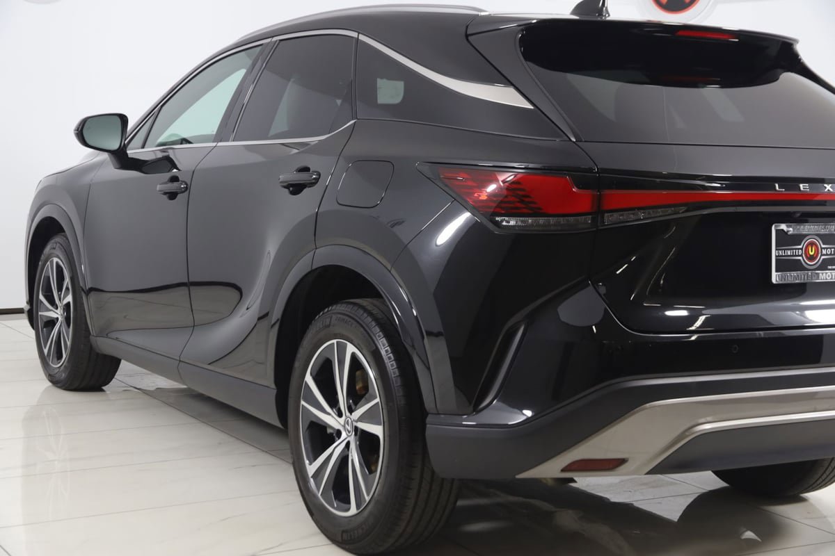 Used 2023 Lexus RX 350 Premium w/ Accessory Package AWD/4WD image 25