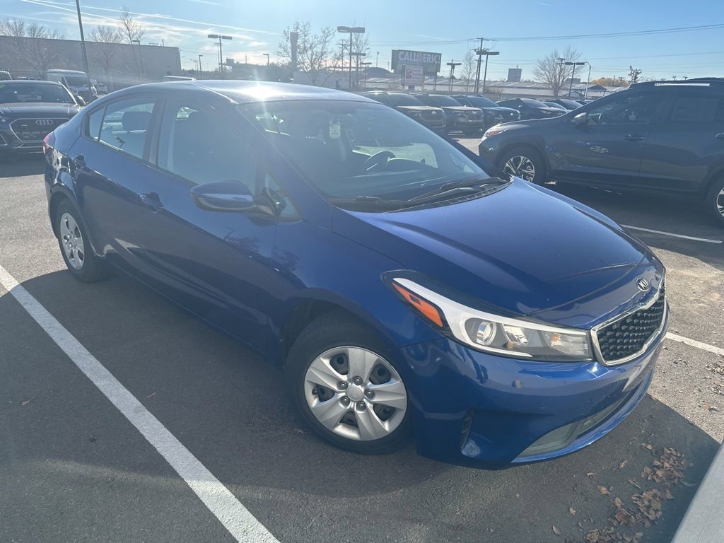 Used 2017 Kia Forte LX image 15