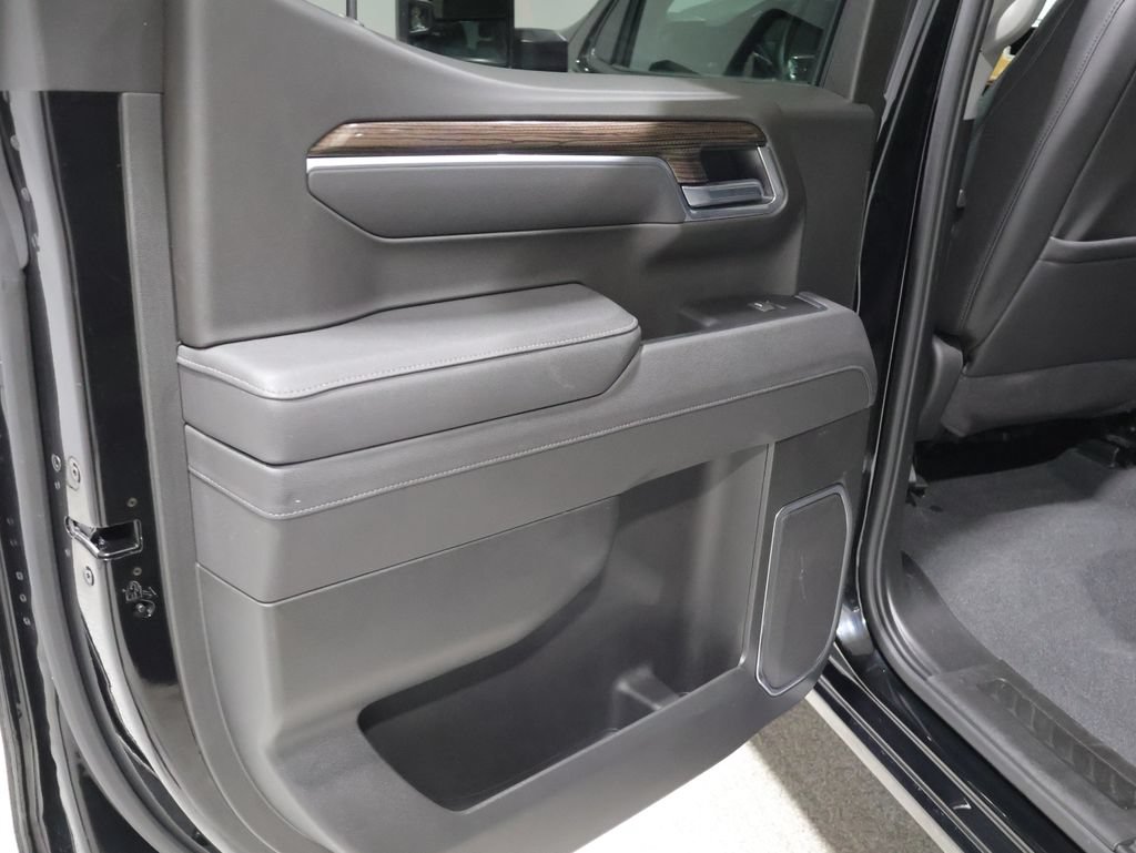 Used 2025 Chevrolet Silverado 1500 RST w/ Convenience Package II AWD/4WD image 19