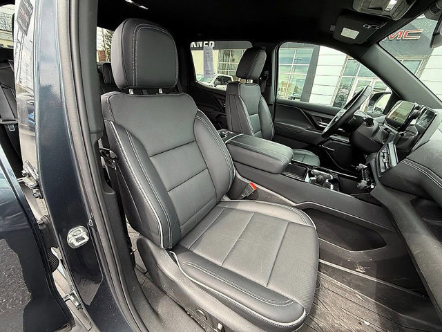 Used 2025 Chevrolet Silverado EV LT image 19