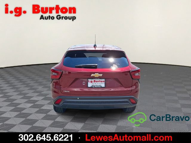 Certified 2024 Chevrolet Trax LS w/ LS Convenience Package FWD image 5