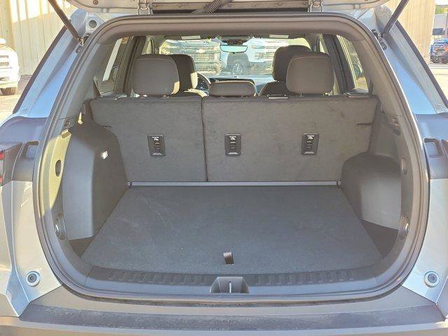 Used 2025 Chevrolet Equinox LT w/ Safety and Technology Package image 7