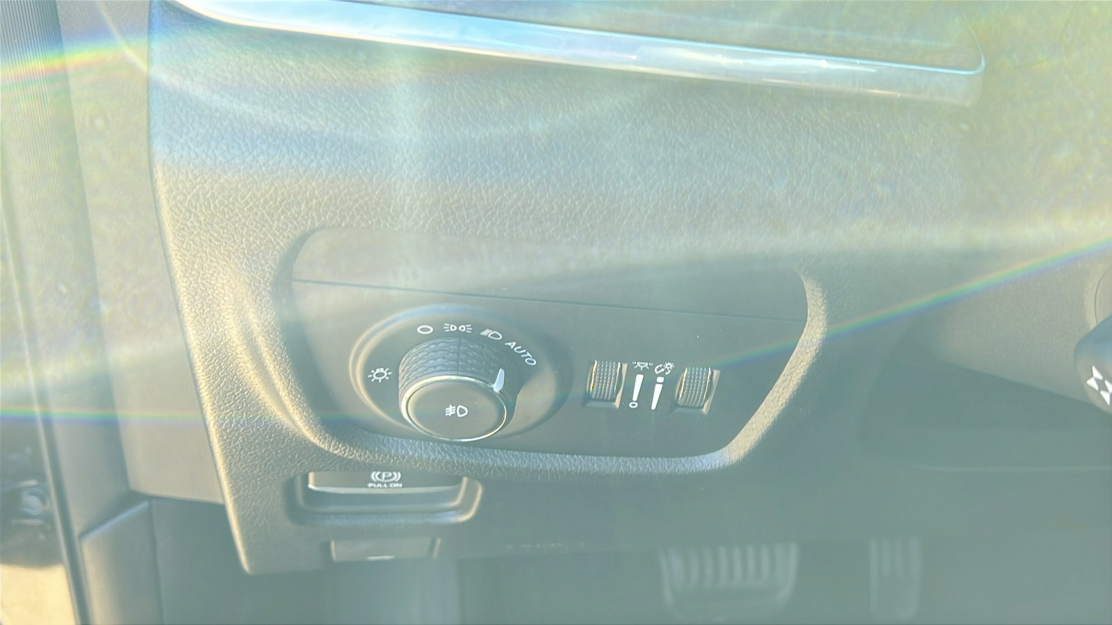 Used 2024 Jeep Grand Cherokee L Overland w/ Advanced Protech Group III image 30