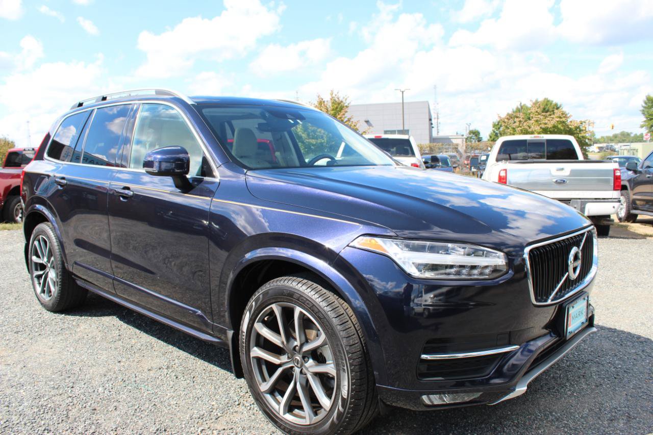Used 2019 Volvo XC90 T5 Momentum w/ Protection Package AWD/4WD image 8
