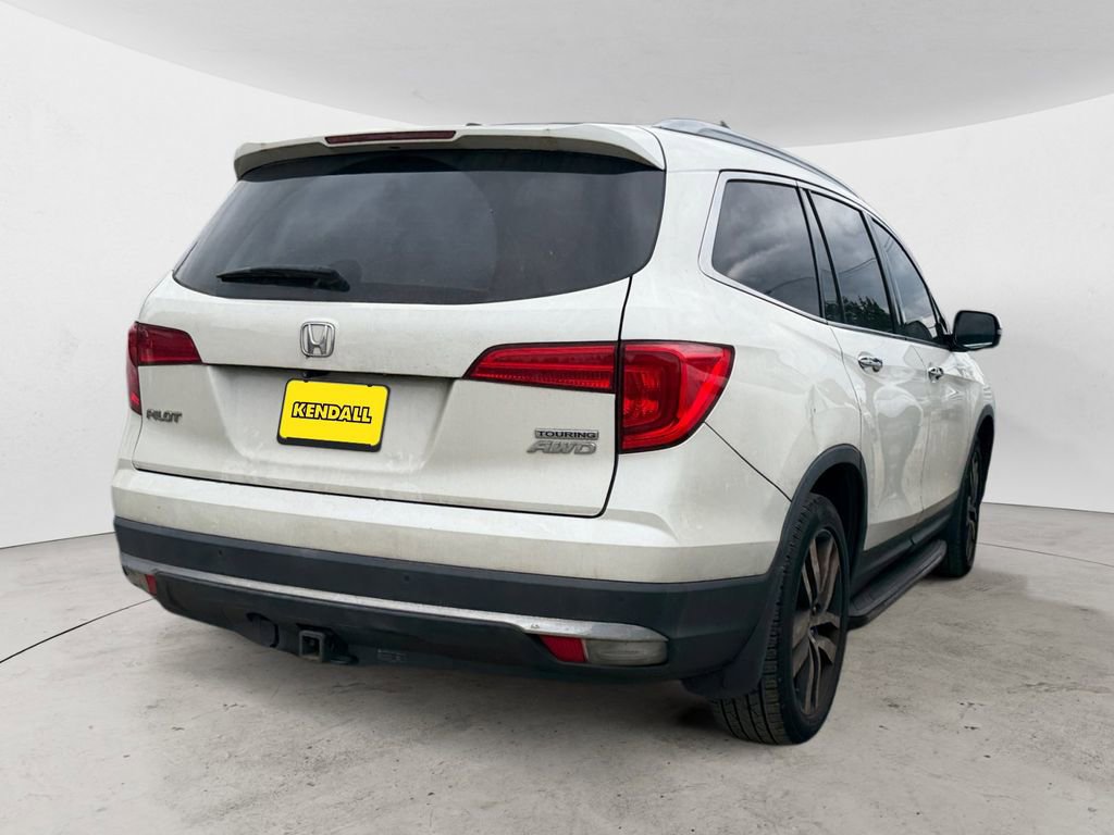 Used 2016 Honda Pilot Touring image 4