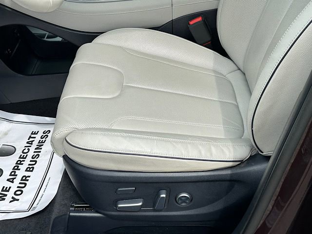Used 2024 Hyundai Palisade Limited AWD/4WD image 14