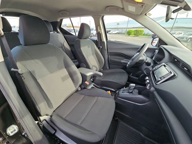 Used 2024 Nissan Kicks S image 27