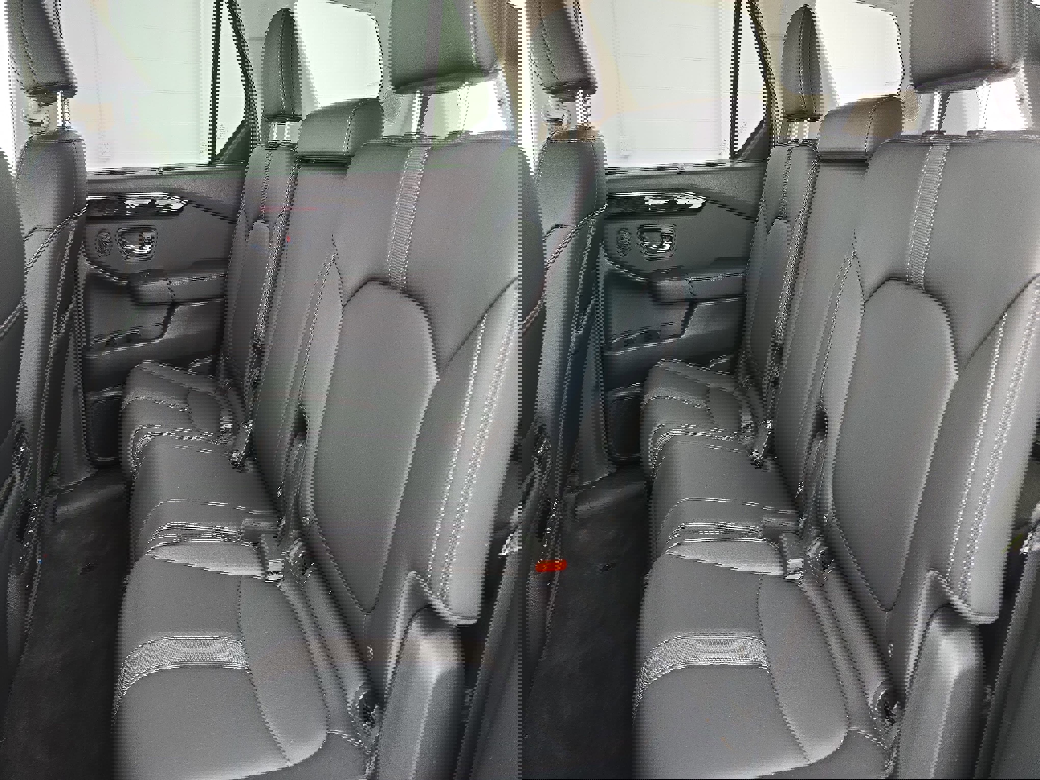 Used 2025 Honda Pilot Touring image 15