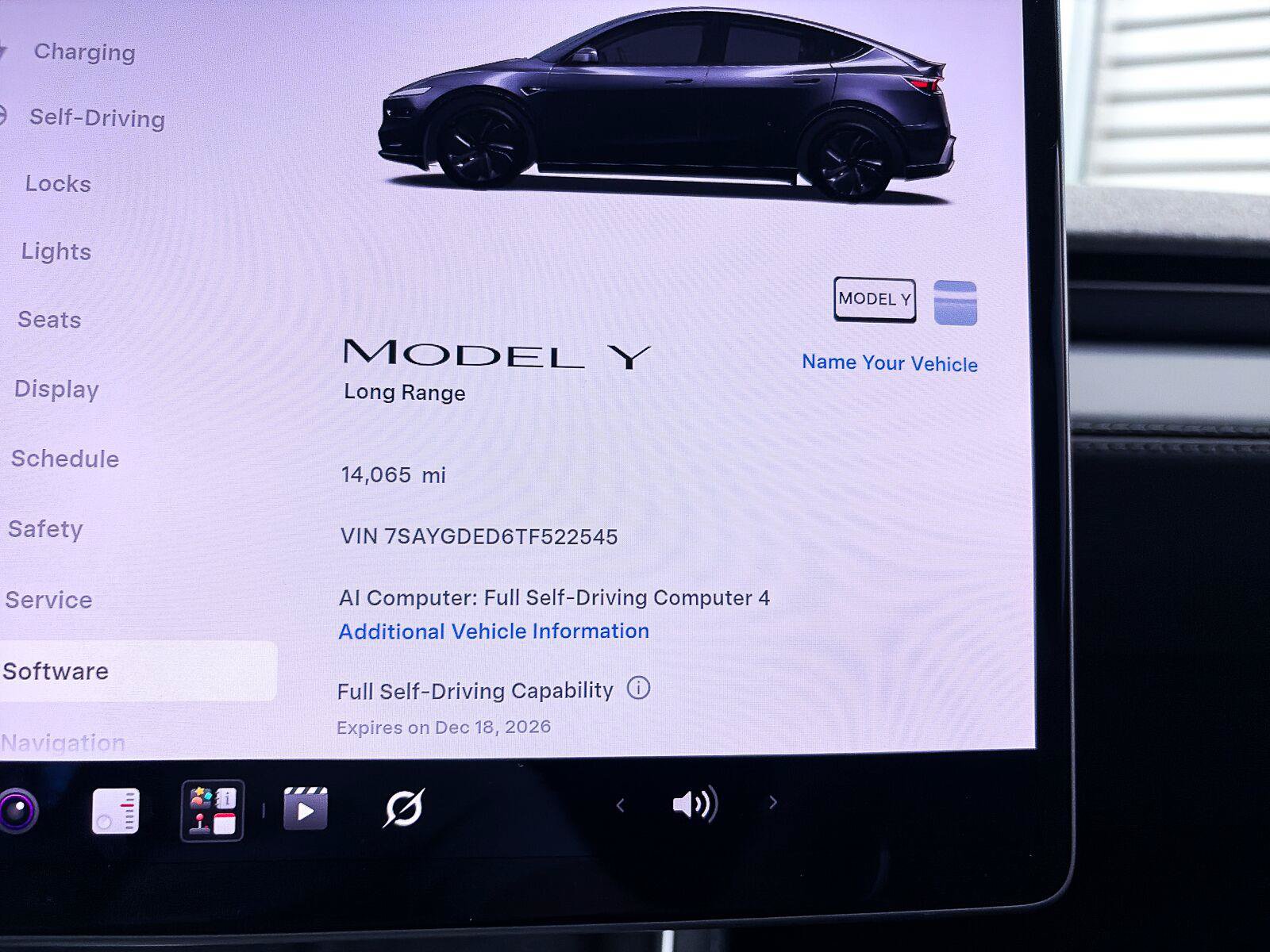 Used 2026 Tesla Model Y 2WD image 29
