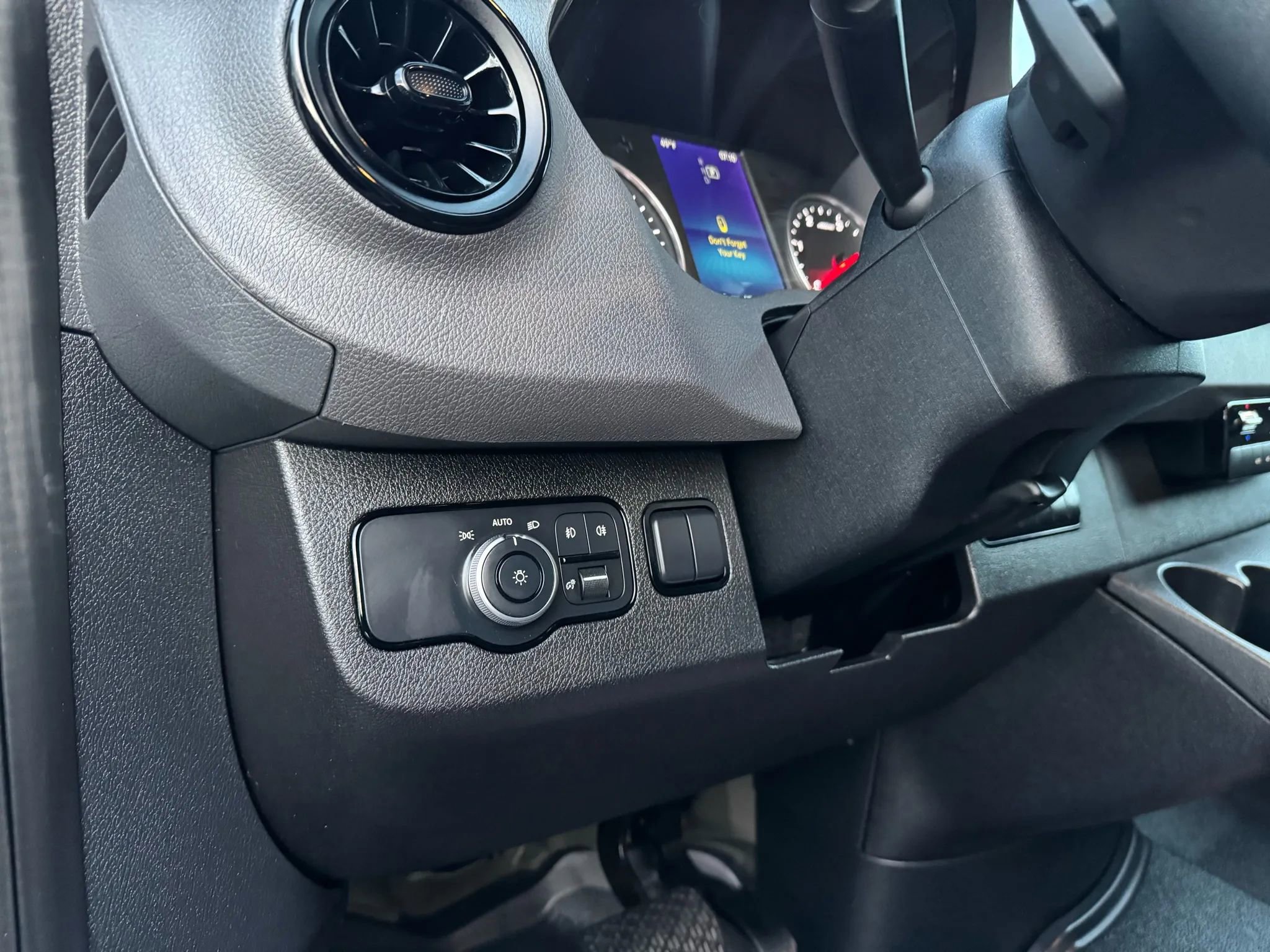 Used 2021 Mercedes-Benz Sprinter 3500 image 29